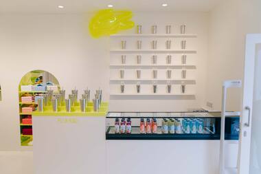 lacoste-ibiza-pop-up-store-component-tile-basic-1