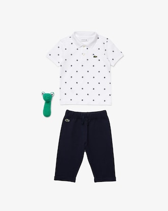 Conjunto infantil de chocalho e pijama em piqu&eacute; de algod&atilde;o