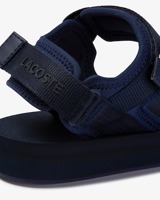 Sand&aacute;lia feminina Suruga em tecido e material sint&eacute;tico