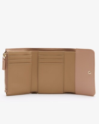 Billetera De Mujer En Cuero Lisa Con Triple Pliegue Y Cierre A Presi&oacute;n