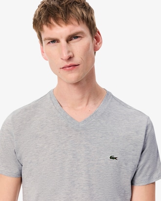 Camiseta de Algod&atilde;o Pima Leve com Gola V