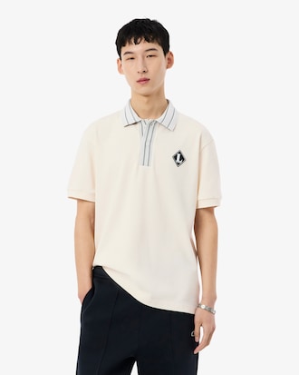 Polo de corte cl&aacute;sico con insignia fabricado en Francia