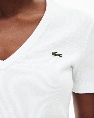 Camiseta feminina em algod&atilde;o macio com decote em V