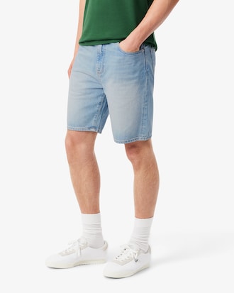 Bermuda em Denim com Ajuste Reto