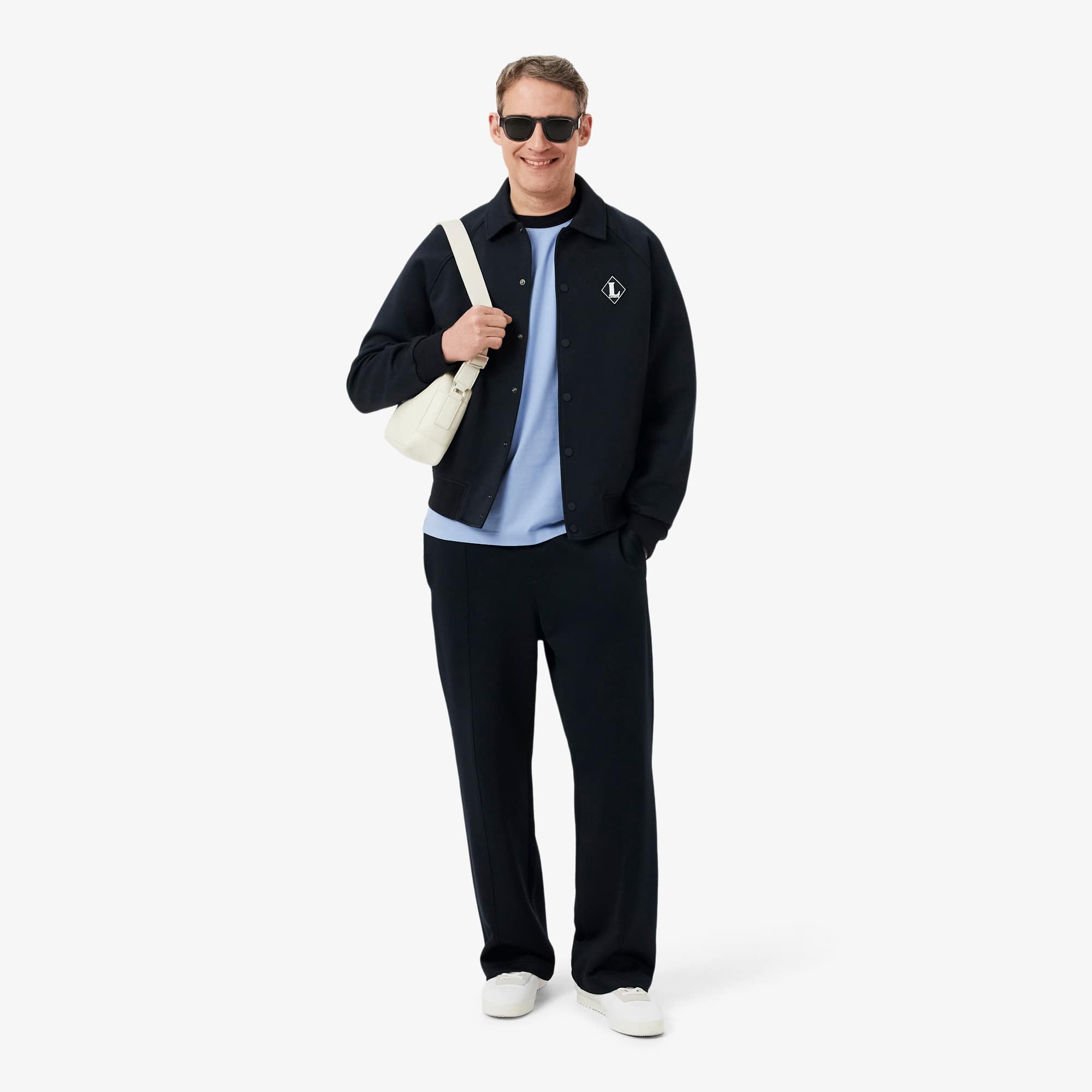 Camiseta Francesa com Detalhe de Distintivo - Camisetas Masculinas