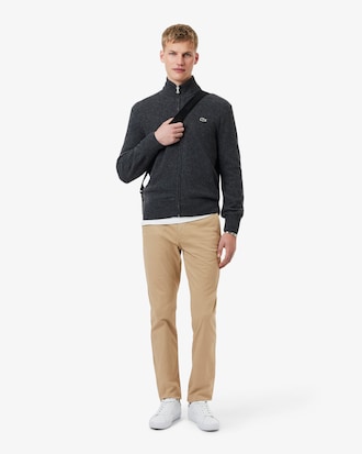 Cal&ccedil;a Chino em Sarja Stretch &ndash; Modelagem ajustada