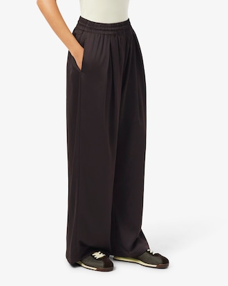 Pantal&oacute;n oversized de sat&eacute;n el&aacute;stico