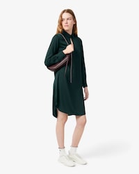 Vestido camisero de crep&eacute; fluido
