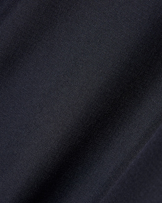 Campera  de ch&aacute;ndal hidr&oacute;fuga con bloques de color