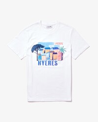 Camiseta masculina em algod&atilde;o com estampa de paisagem e decote careca