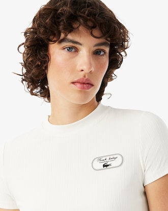 Camiseta Ultra Dry com emblema de t&ecirc;nis Heritage