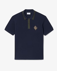 Camisa Polo Cl&aacute;ssica com Detalhe de Emblema Feita na Fran&ccedil;a