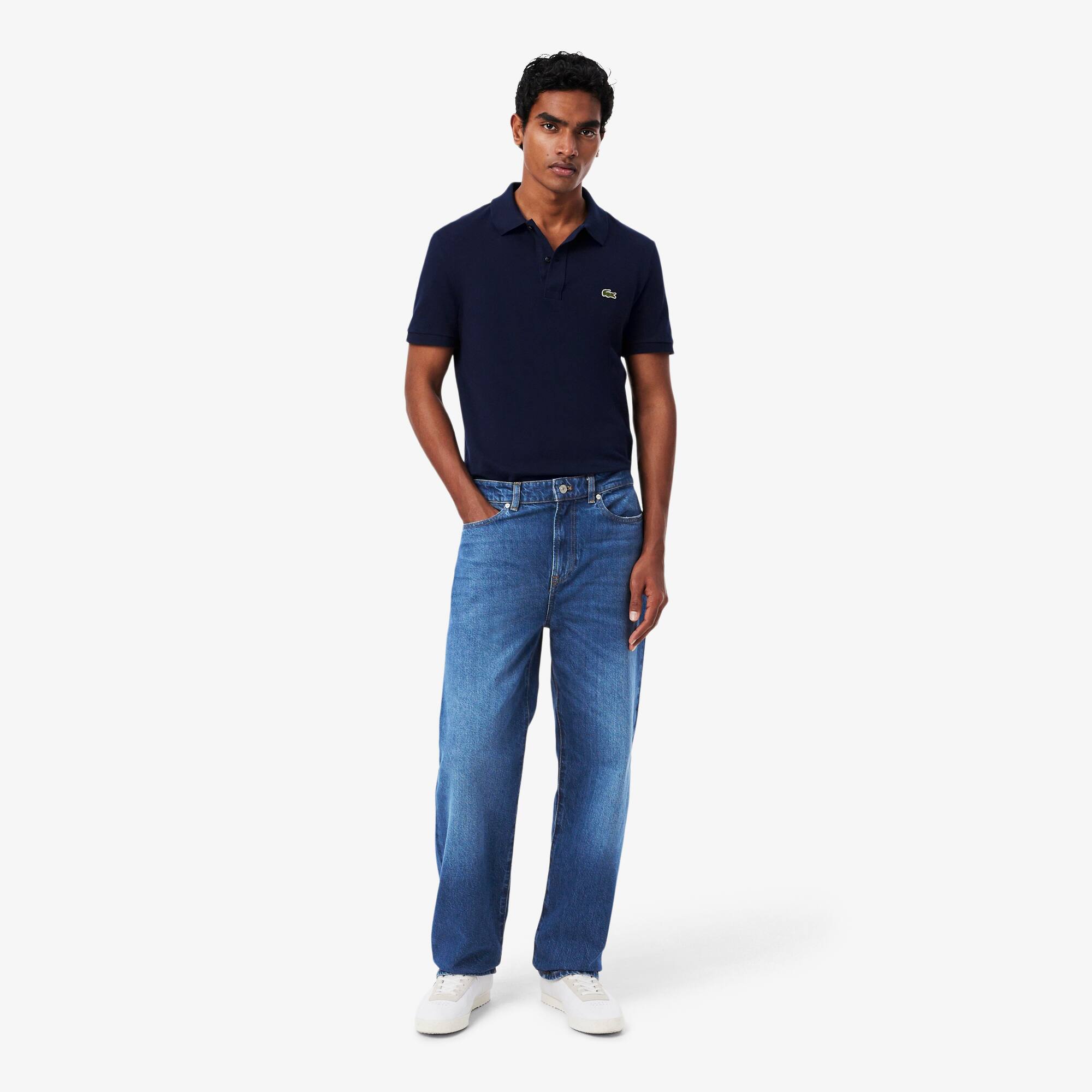 Calça Jeans Reta Masculina com 5 Bolsos Lacoste