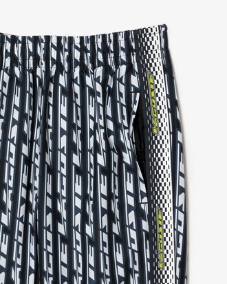 Cal&ccedil;a esportiva feminina Lacoste com estampa de logo