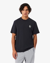 Camiseta Francesa com Detalhe de Distintivo