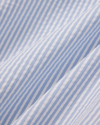 Sunga bermuda listrada de comprimento m&eacute;dio com textura