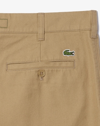 Bermuda Chino em Sarja de Algodão com Corte Reto