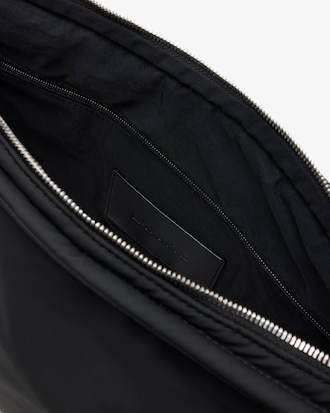 Cartera Nylia Medialuna Acolchada Grande