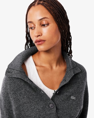 Sweater de lana de cuello alto