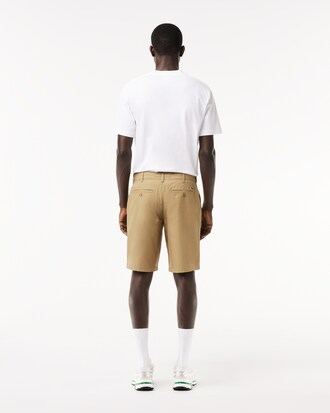 Bermuda Chino em Sarja de Algodão com Corte Reto