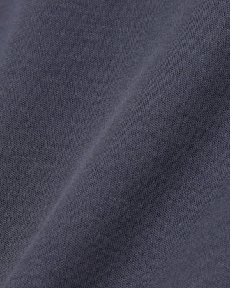 Remera con Firma Bordada