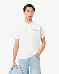 Polo Petit Piqu&eacute; de Modelagem Cl&aacute;ssica com Estampa