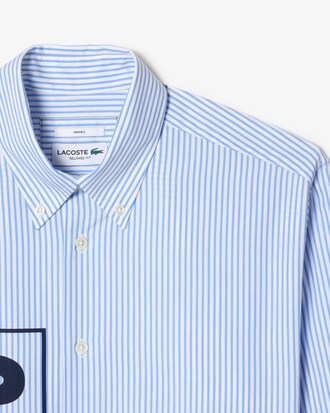 Camisa listrada com logo contrastante