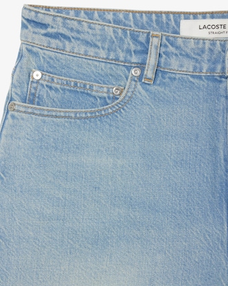 Bermuda em Denim com Ajuste Reto
