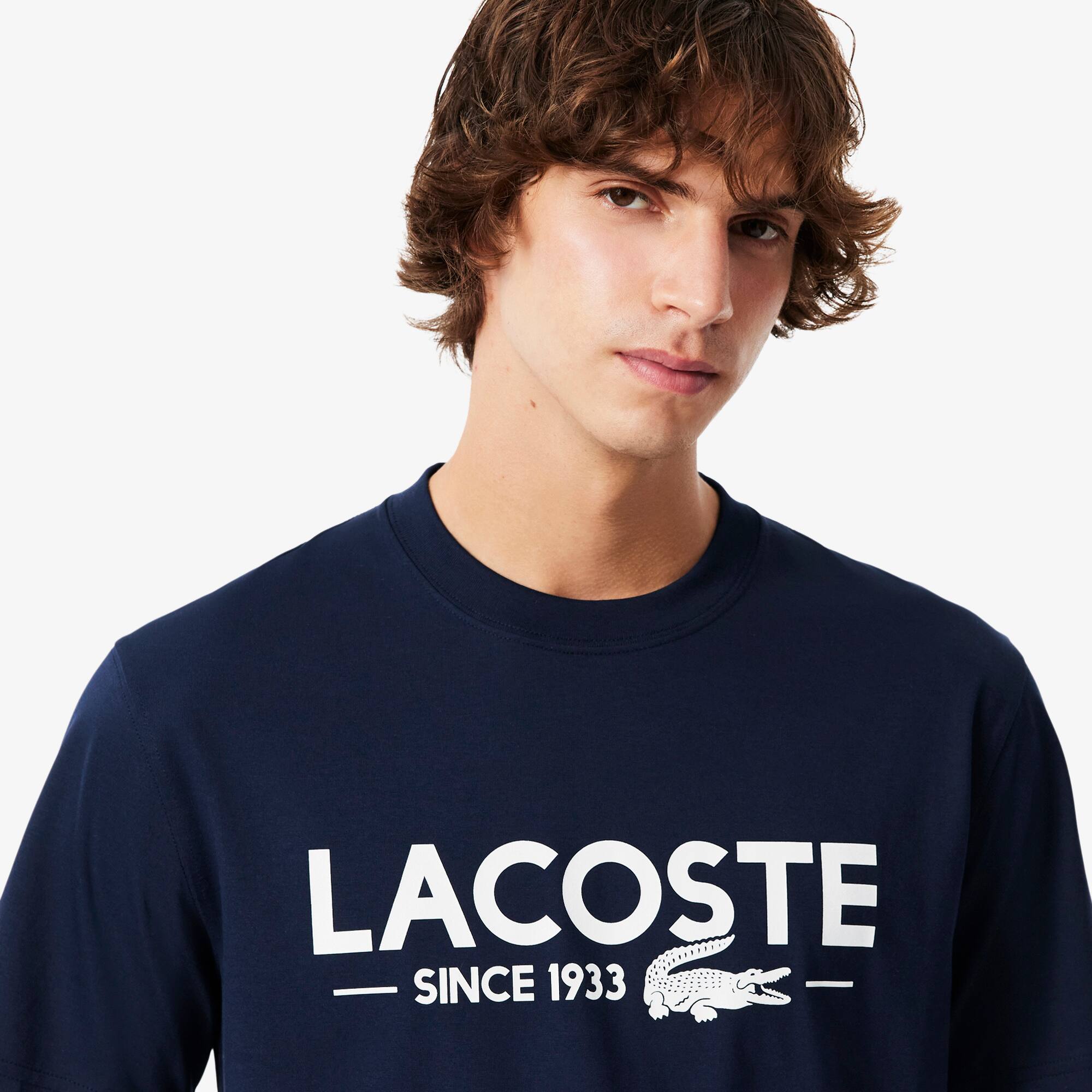 Camiseta em Algodão Lacoste Since 1933 de Caimento Clássico