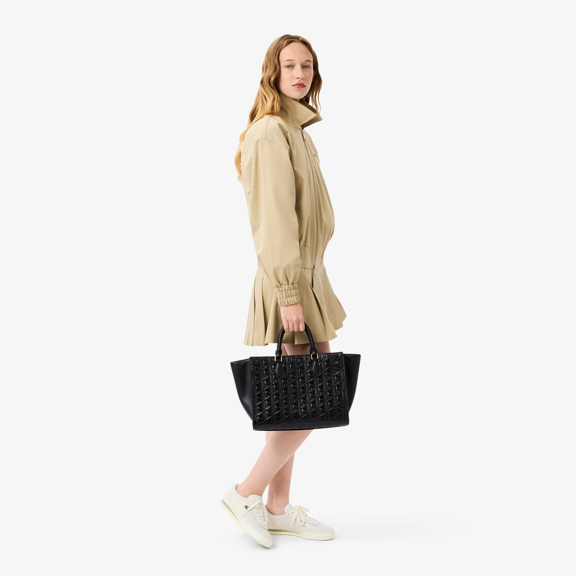 Bolsa Tote Grande Maheki com Monograma em Couro Lacoste