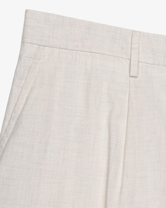 Bermuda de Gabardine de Algod&atilde;o com Caimento Regular