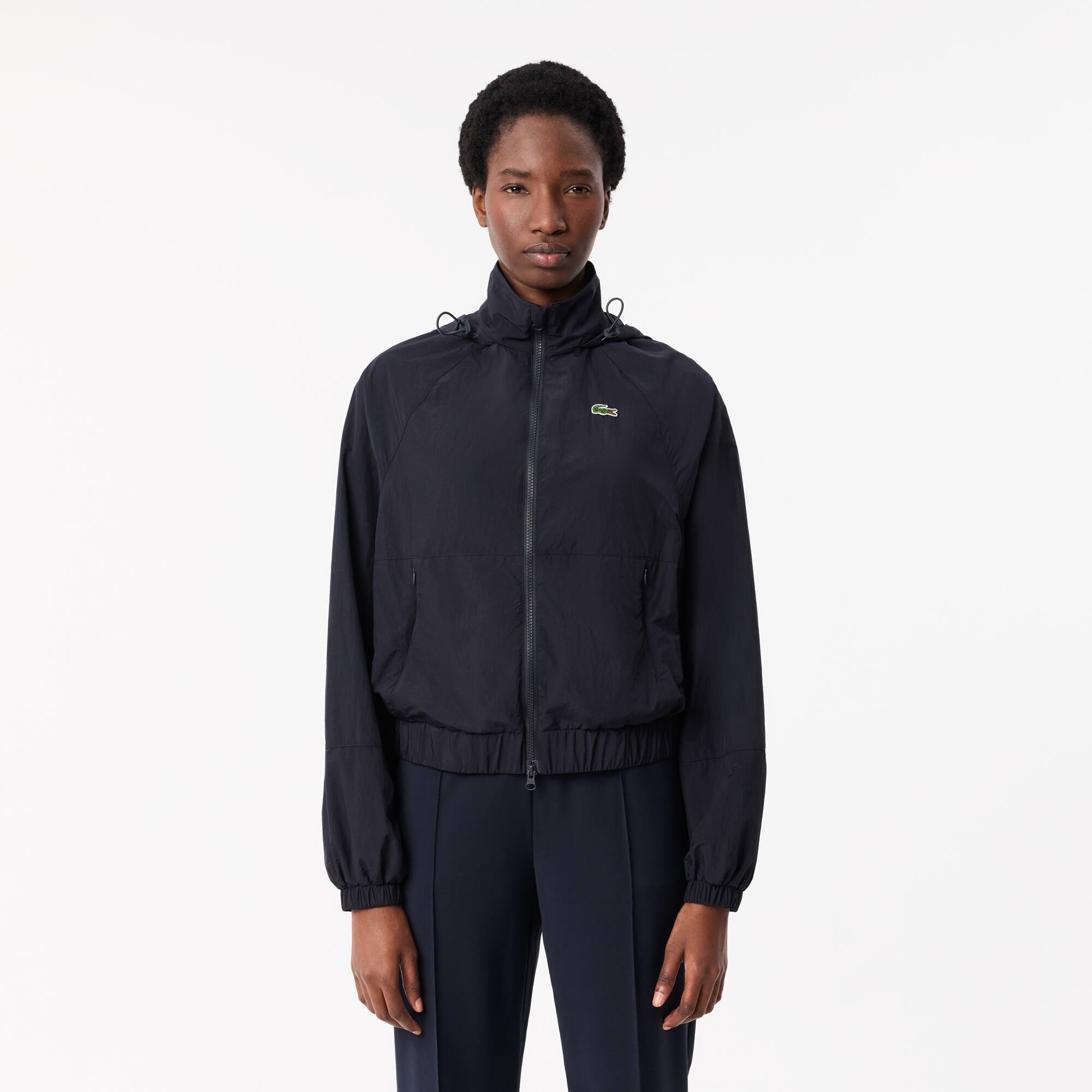 Jaqueta Esportiva Feminina de Nylon com Capuz e Zíper