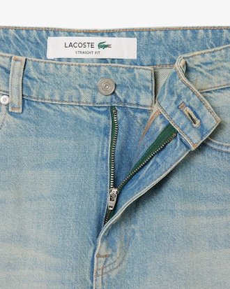 Bermuda em Denim com Ajuste Reto