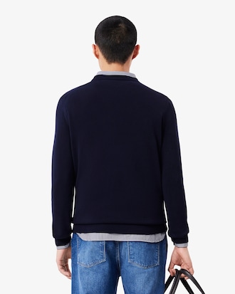 Su&eacute;ter em Algod&atilde;o Monocrom&aacute;tico com Gola V