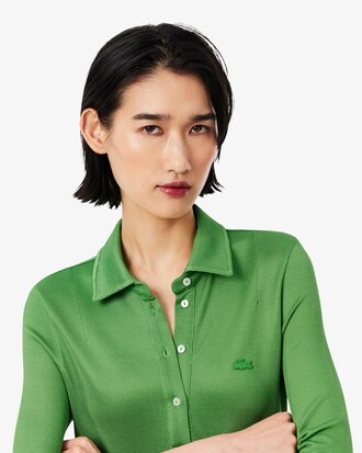 Vestido Polo em Piqu&eacute; com acabamento acetinado fluido