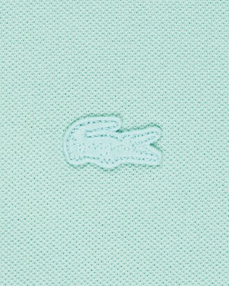 Polo piqu&eacute; con detalles en contraste