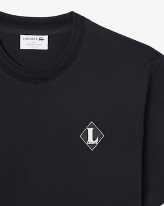 Camiseta Francesa com Detalhe de Distintivo