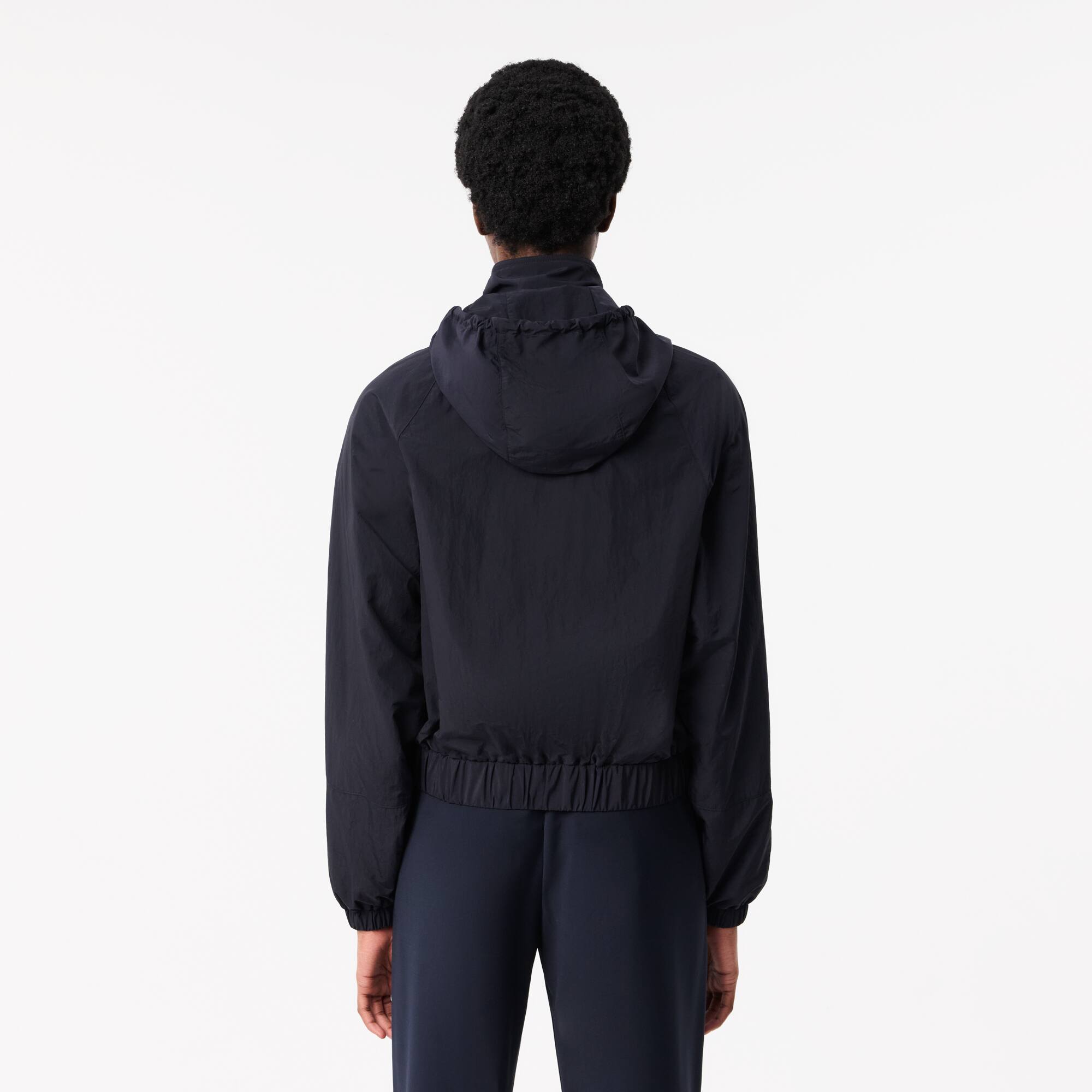 Jaqueta Esportiva Feminina de Nylon com Capuz e Zíper