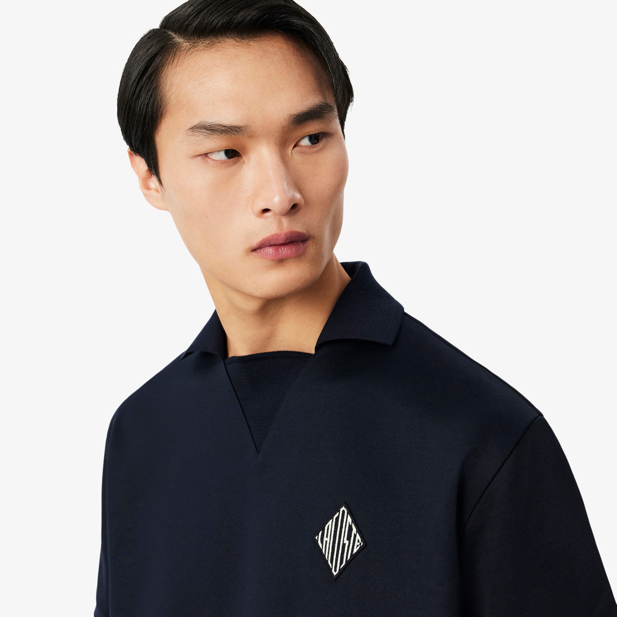Polo em Moletom com aplique bordado - Corte solto