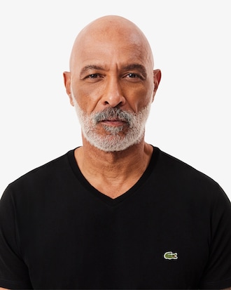 Camiseta de Algod&atilde;o Pima Leve com Gola V