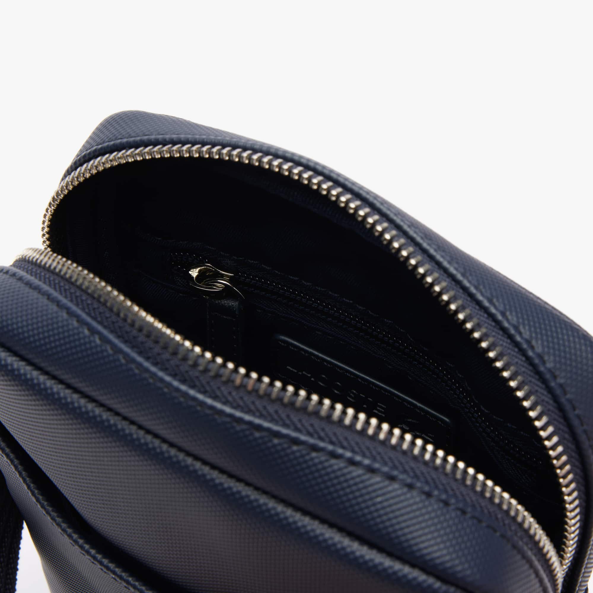 Bag Lacoste Masculina Efeito Piqué Compacta e Atemporal