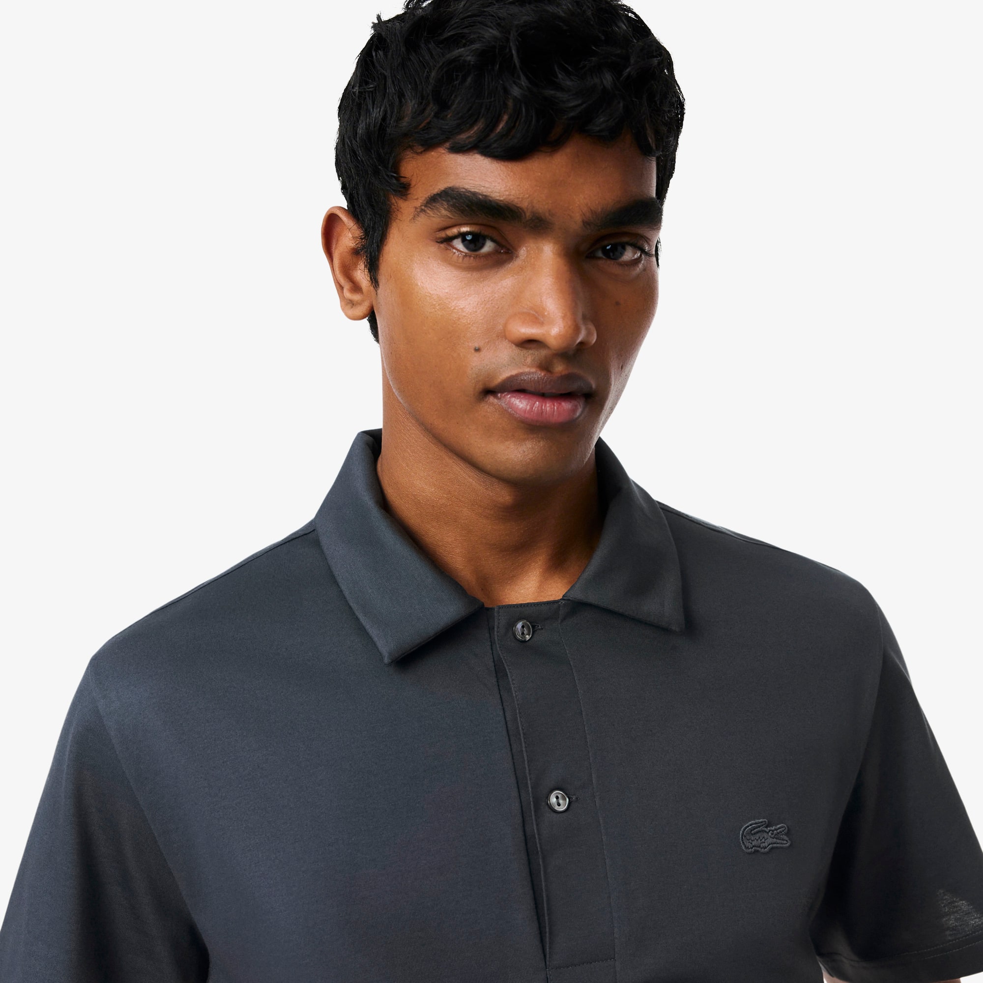 Polo Masculina Lacoste Bordada de Gola Aberta em Algodão