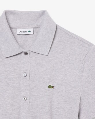 Macaquinho em Piqu&eacute; Stretch com Gola Polo