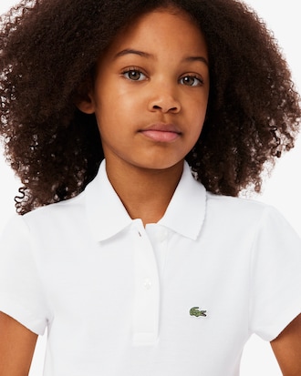 Camisa Polo em Piqu&eacute; com Gola Recortada