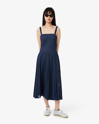 Vestido Longo Plissado com Al&ccedil;a