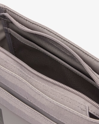 Bolsa rep&oacute;rter masculina resistente &agrave; &aacute;gua com estampa de assinatura