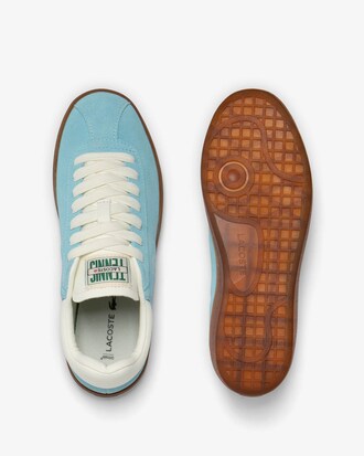 T&ecirc;nis feminino Baseshot com solado transl&uacute;cido