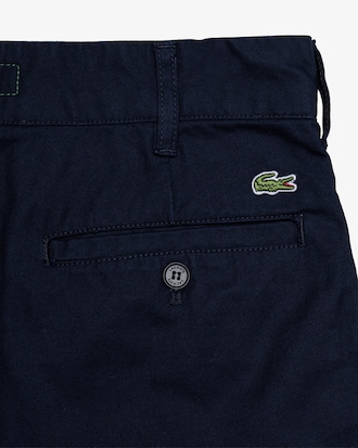 Bermuda Chino em Gabardine Ajuste Regular