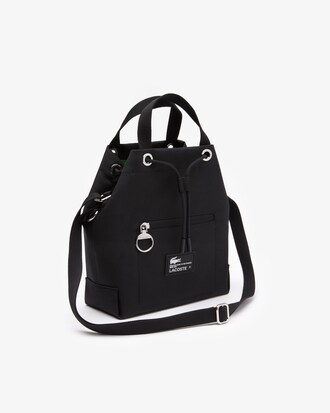Bolsa bucket feminina Lacoste em fibra reciclada