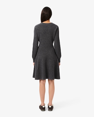 Vestido corto de lana sin costuras